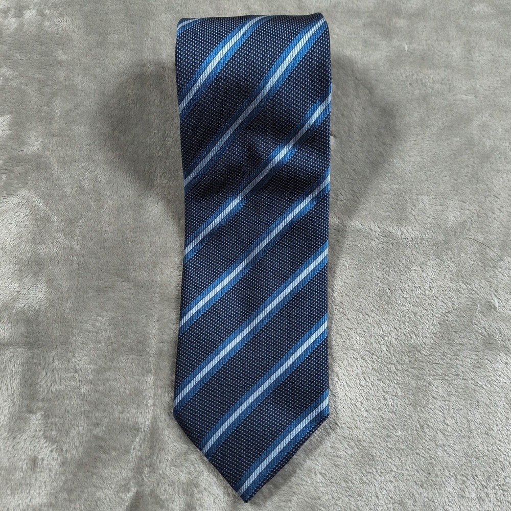 Vintage Giorgio Armani Tie Mens 59x3.5 Blue Striped Made In Italy Old Money Silk
